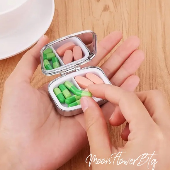 Tree of Life Pill Case Travel Container - Picture 7 of 9